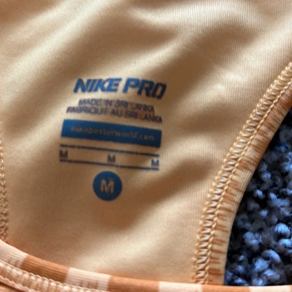Nike Sports Bra - Picture 3 of 4
